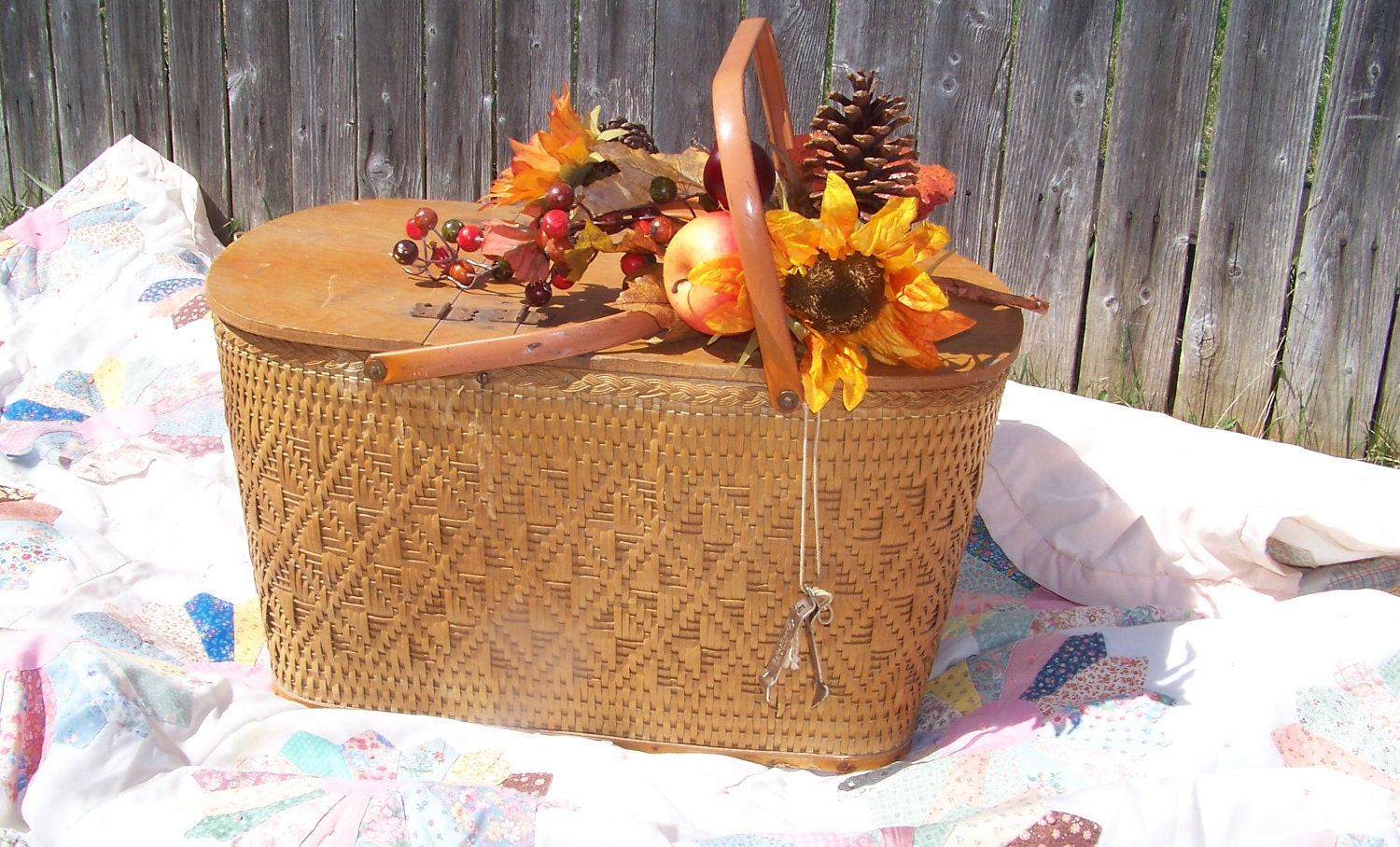 Large Vintage Woven Picnic Basket with Dual Handles Stamped with Premium Peru Indiana, Retro Picnic Basket