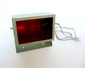 JAPANESE Darkroom Red Light