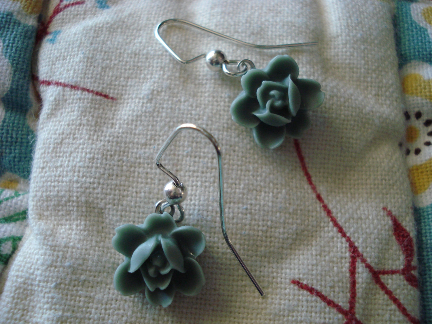 Tiny Teal Flower Dangle Earrings 10mm