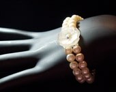Glass Pearl bracelet with a Flower and Swarovski Crystal