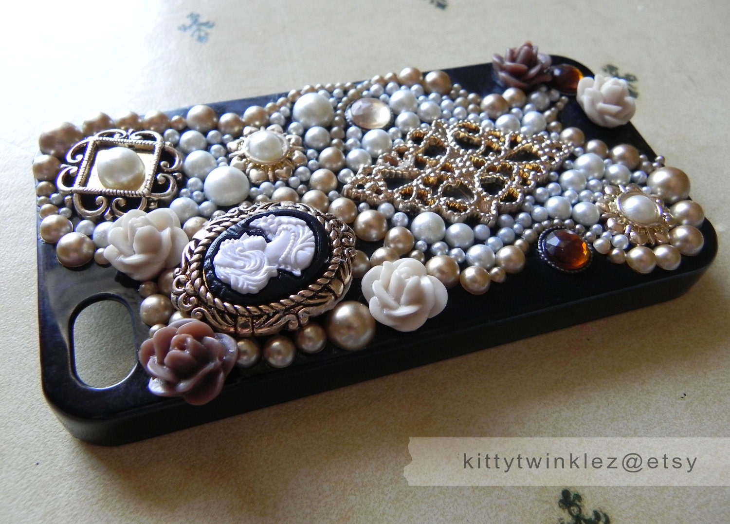 Victorian Style iPhone 4 Case Deco