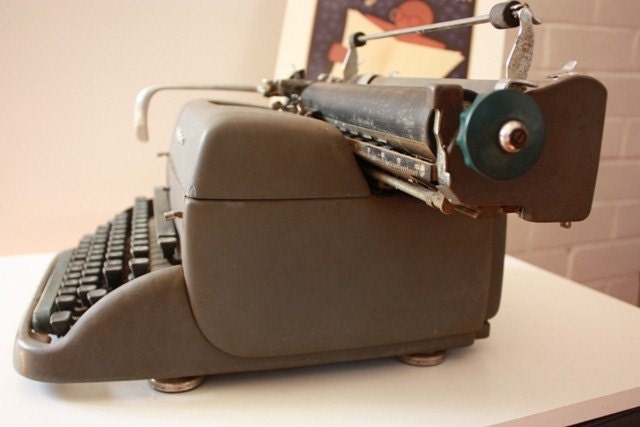Vintage Remington Typewriter 1950's
