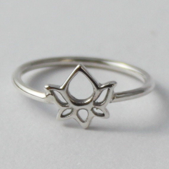 Lotus Ring - Beautiful, sterling silver ring
