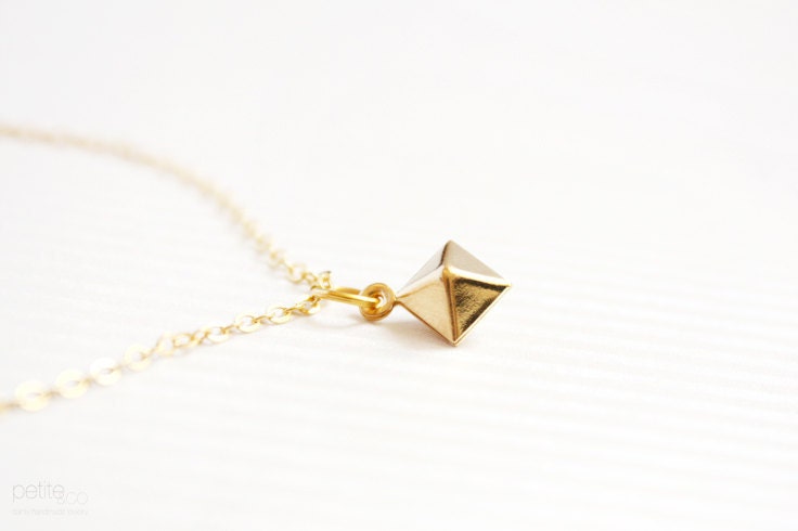 pyramid - geometric dainty bracelet - minimalist gold jewelry