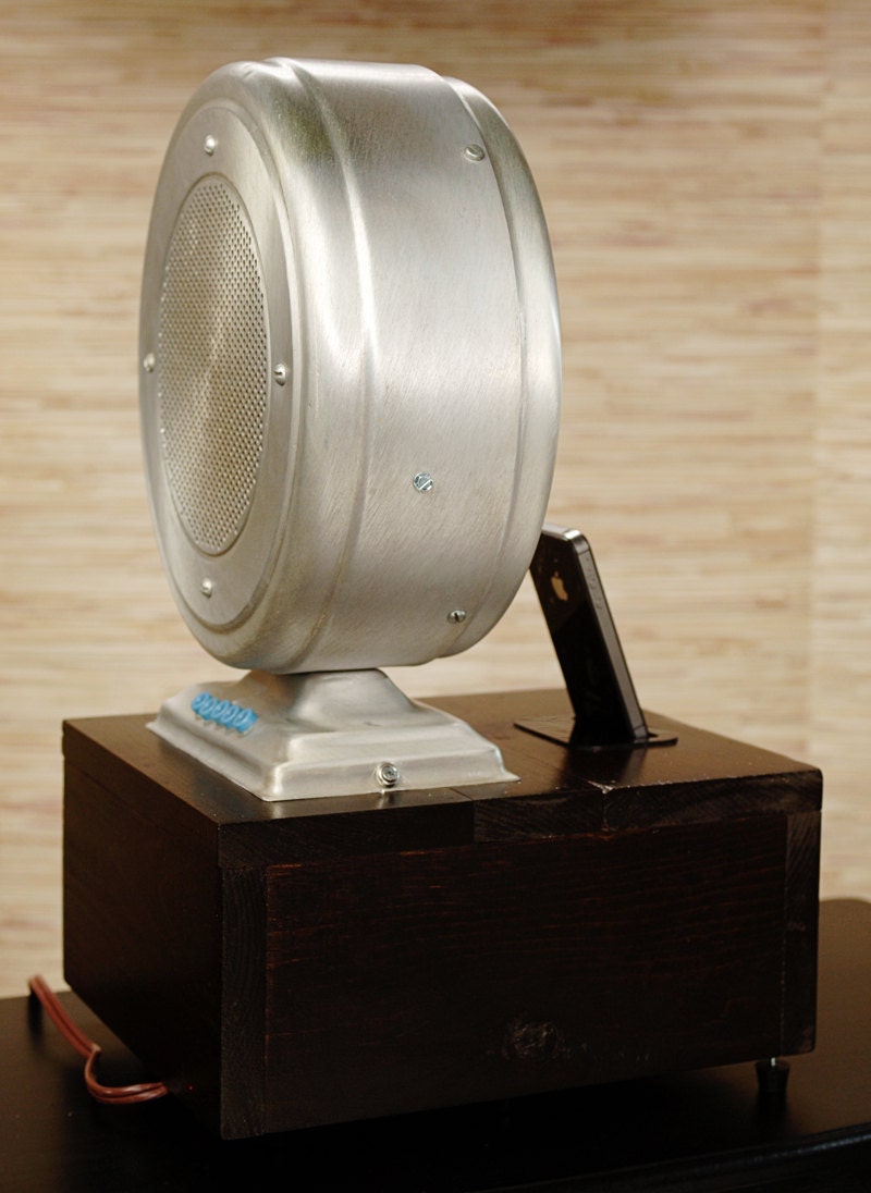 ipod iphone charging station with speakers from vintage ham radio speaker