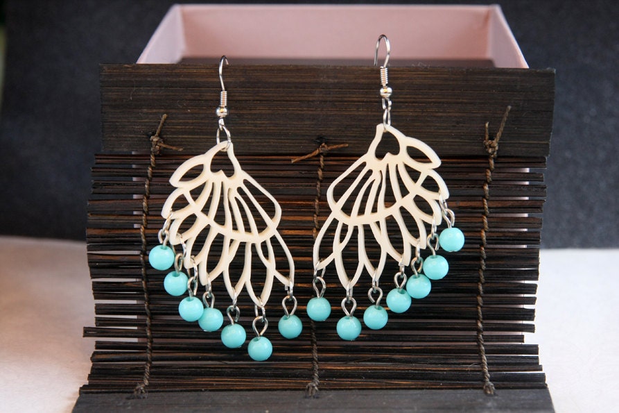 Blue beaded earrings - blue - summer - turquoise