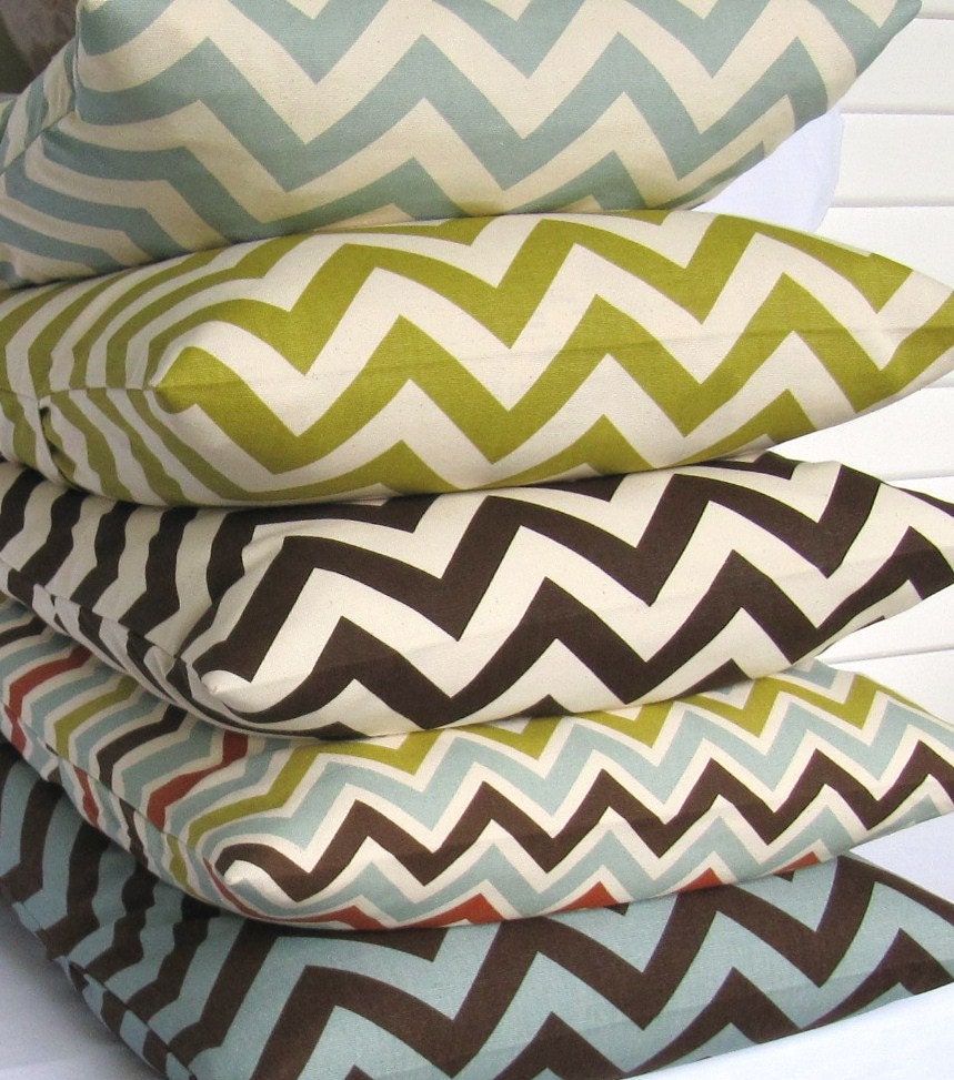 Chevron Pillows  Decorative Throw Pillow Cover 18x18 zigzag modern geometric same fabric front / back FREE SHIP