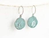 Blue round earrings with tree - patina earrings - copper ware - CvetCvet