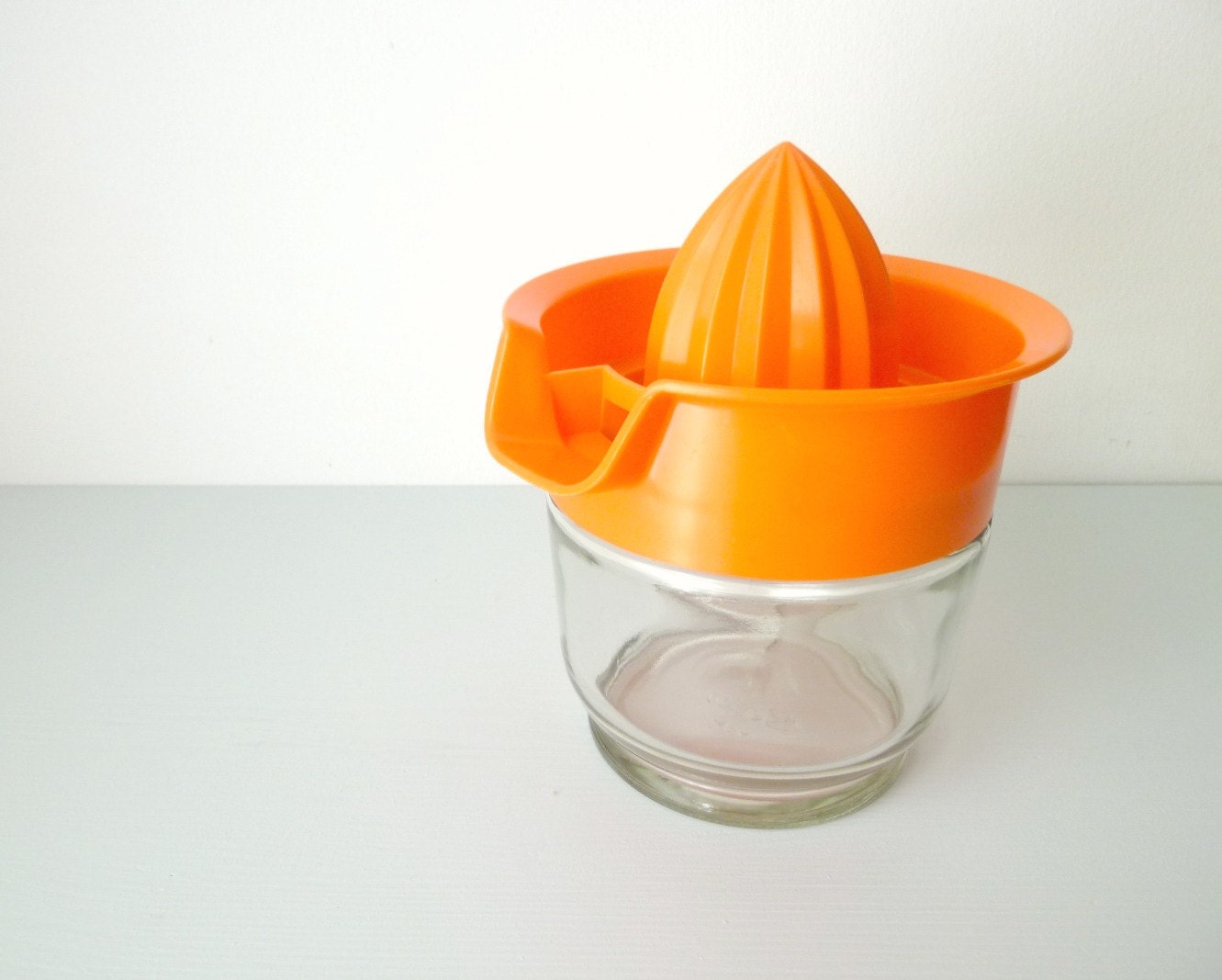 Mid Century Modern Citrus Juicer - Gemco USA - Mad Men style, 1960's / 1970's Vintage Kitchen, Retro Breakfast, Eames Panton Era