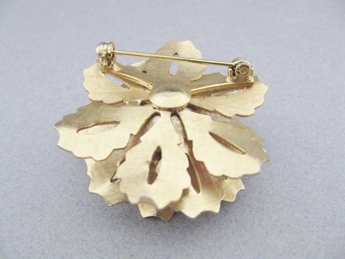 vintage 1960s enamel brooch. RHUBARB STRAWBERRY ice CREAM