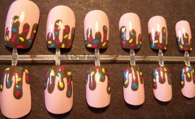 Strawberry Sundae False Nail Set