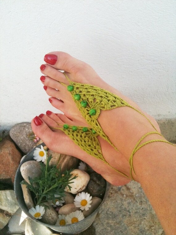 Green Barefoot Sandals with vooden beads, Nude shoes, Foot jewelry, Wedding, Victorian Lace, Sexy, Lolita, Yoga, Anklet