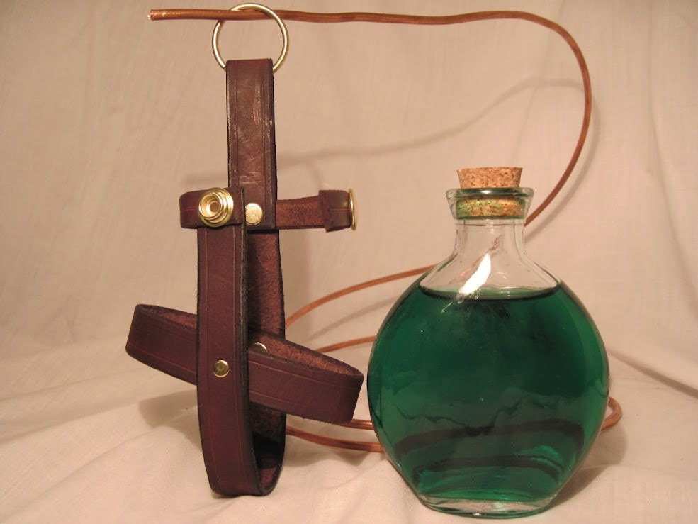 Leather potion bottle holder -  Flask shape