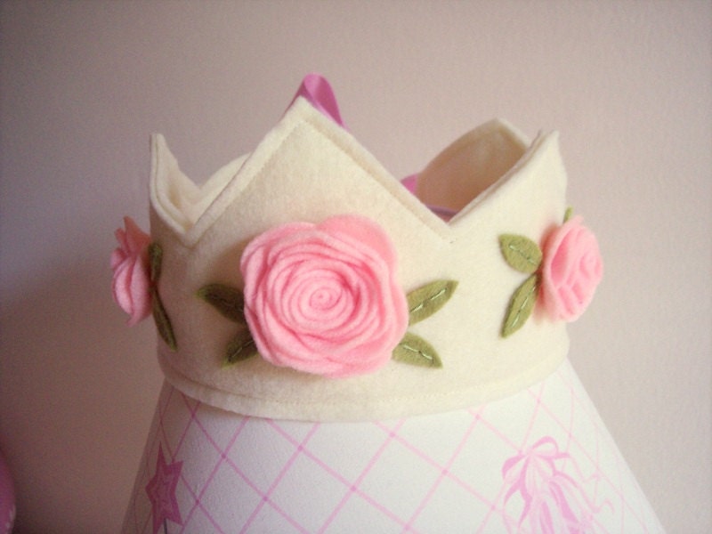 Felt Crown in ivory with pink roses, princess, birthday