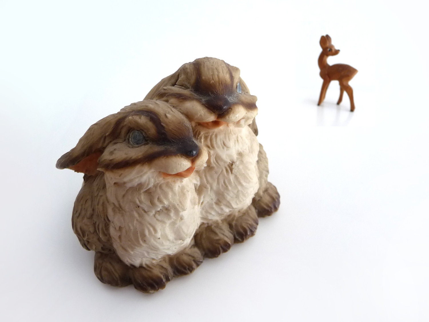 Vintage 1980s bunnies resin figurine, made in Italy by Artefice-Ottanta - retro collectible, hand painted