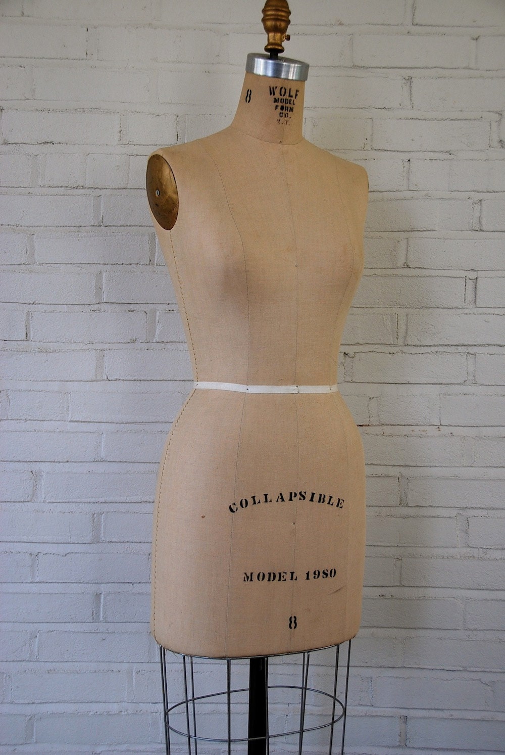 RESERVE for 'lbg1120' Vintage Wolf Dress Form Model 1980, size 8