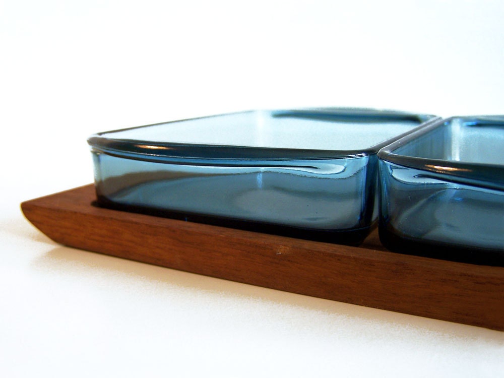 RSERVED Y.K. // Vintage // Holmegaard // Cabaret // Kabaret // Teak tray and blue glass bowls // Danish modern // Denmark