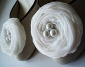 Sparkling Ivory Chiffon Roses Shoe Clips