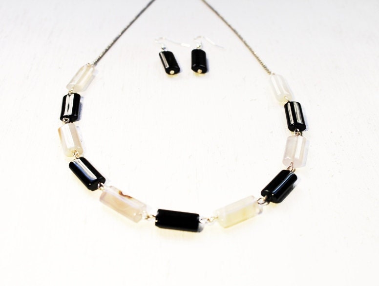 Handmade Natural black and white agate necklace and earring gift set