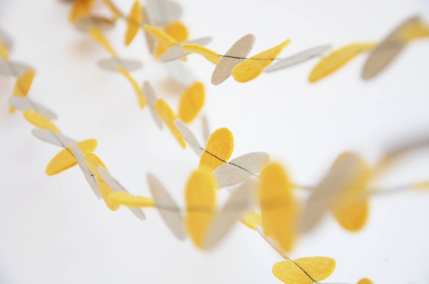Wedding decoration  - Felt garland banner - Engagement photo - Garden party - Yellow gray wedding garland