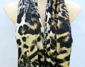 High-grade real silk silks and satins, real silk flocking, double layer, tiger leopard grain, environmental printing scarf, shawls.