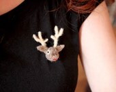 S T A R B U C K - needle felted brooch
