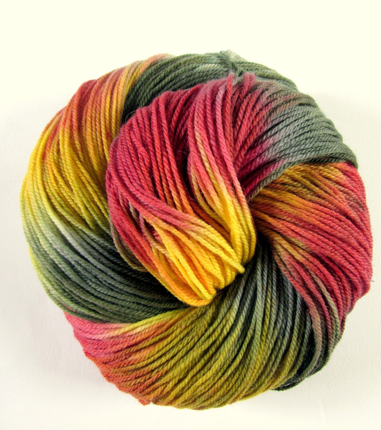 Superwash sock yarn - hand dyed - ultrafine merino, cashmere and nylon - 350 meters - thefibretree