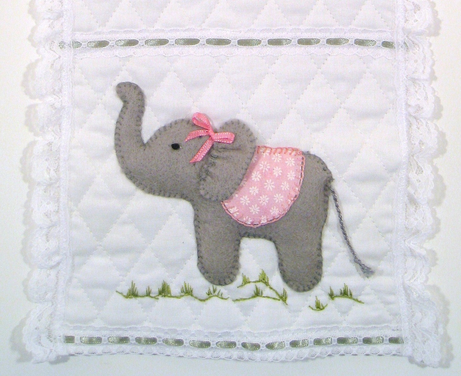 Baby Burp Cloths White Quilted Burp Cloths infants Burp Cloths Hand Embroidered burp cloths burp cloths for kids lace burp clothes,