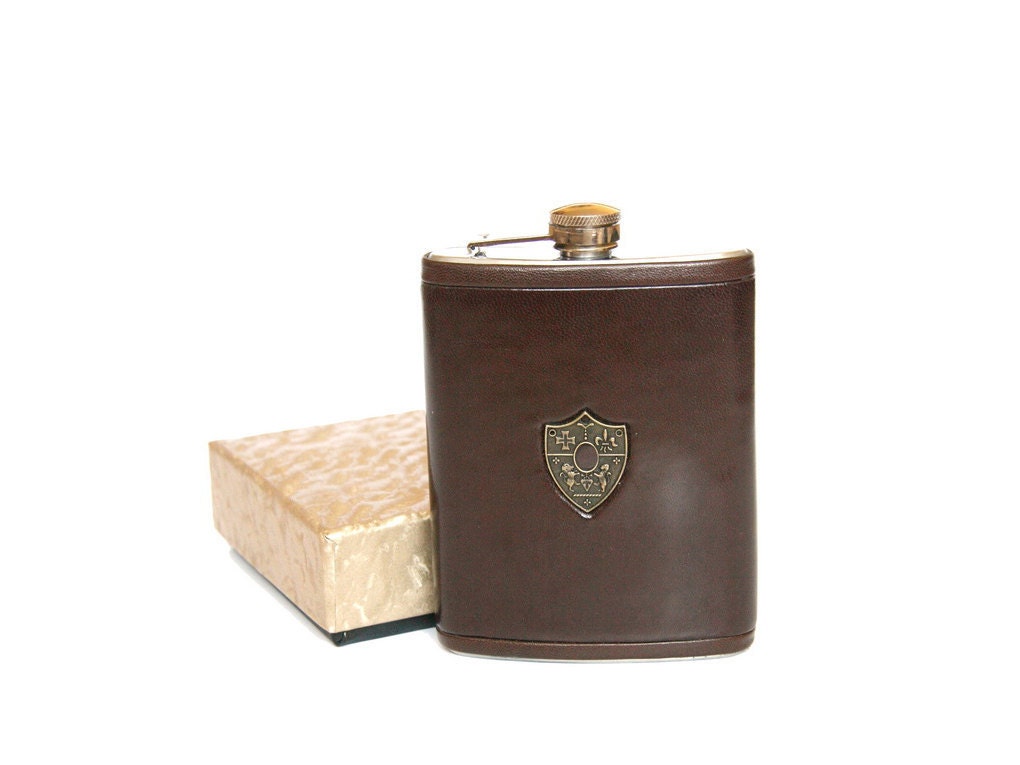 Hip Flask, 8oz, bounded in leather
