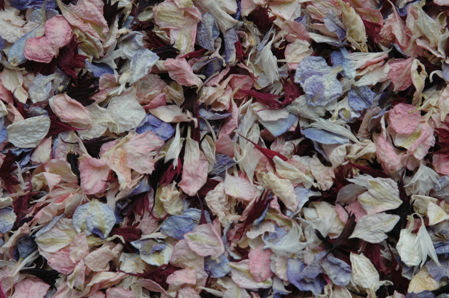Real petal confetti - vintage wedding confetti - 1 pint