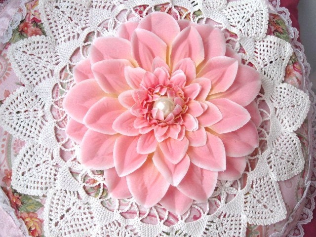 PINK PILLOW Romantic Layered Shabby Chic