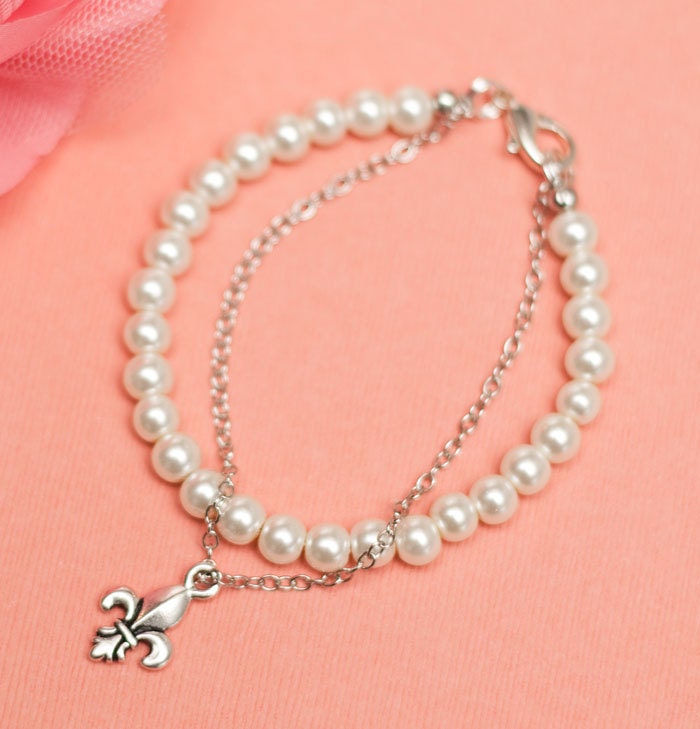 SILVER Fleur de lis - Ooh La La Pearl & Chain Charm Bracelet