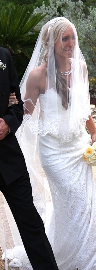 White Mantilla Lace Veil-