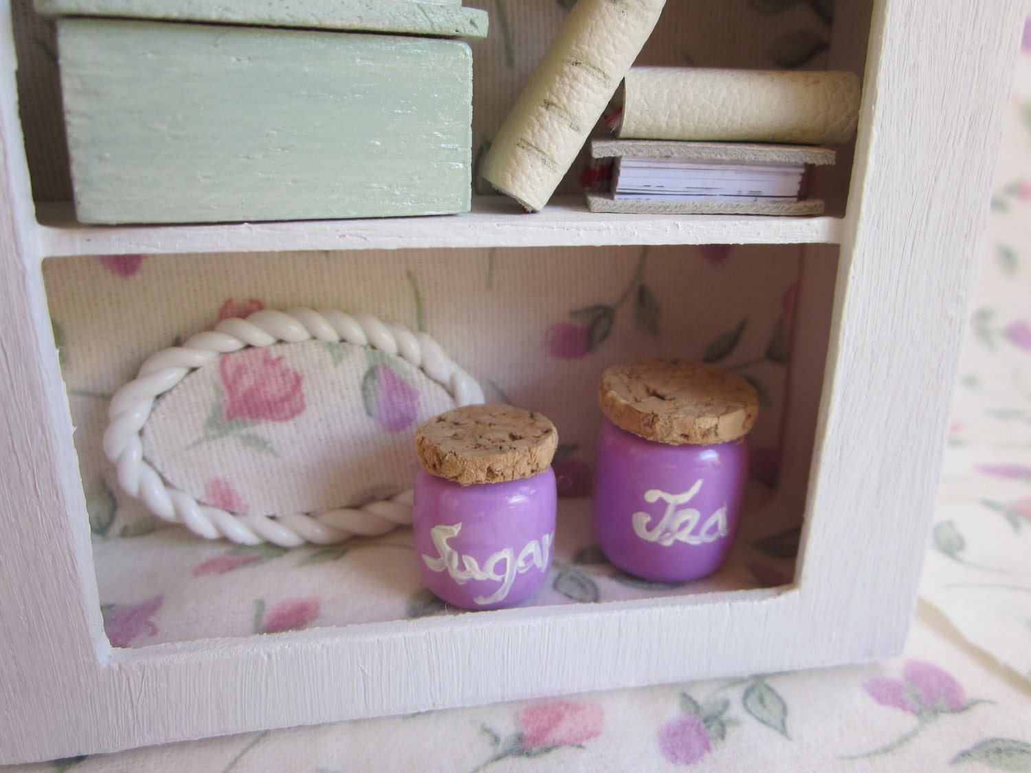 Dollhouse Shabby Chic Cat Dresser