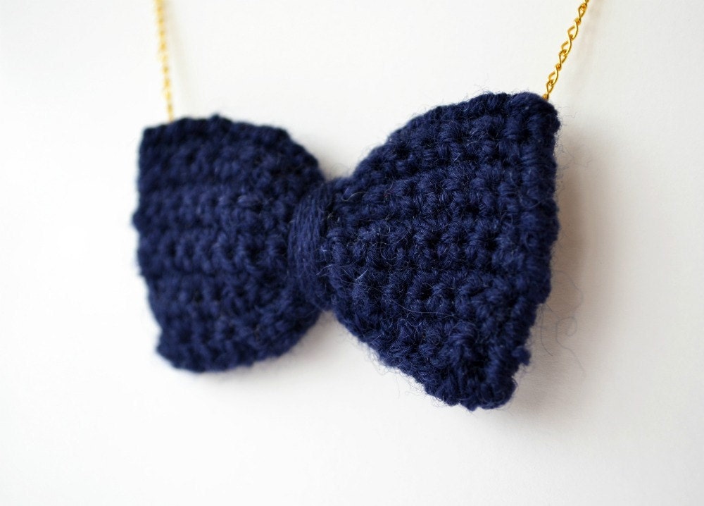 Navy bow - Sailor style, mariniere necklace - crochet on a gold plated chain
