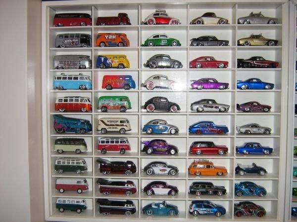 Hot Wheels 1:64 - White Diecast Display Case 50 compartment