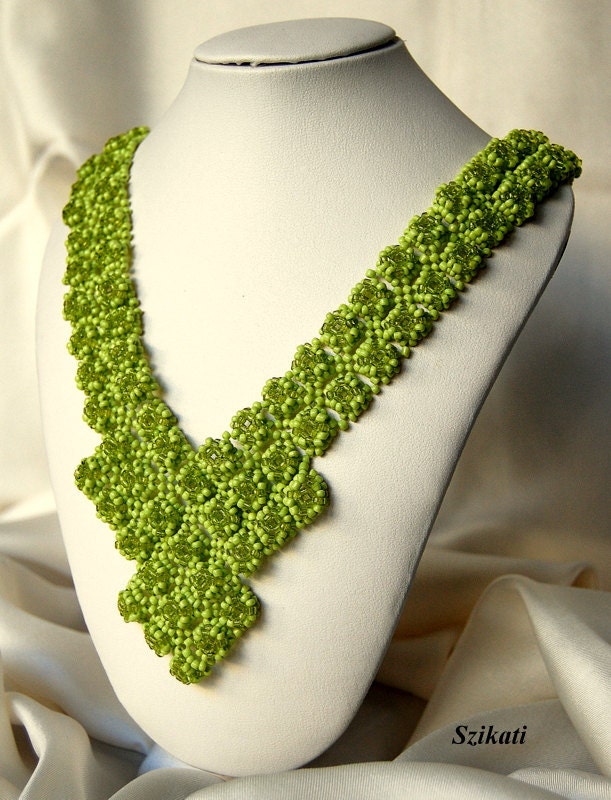 Beaded green necklace, fall fashion, autumn colors, OOAK