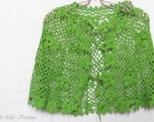 Laces crochet  floral cape of cotton green color for summer or spring with a brooch
