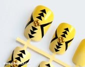 Glam Gradients: Lemon 24 Nails
