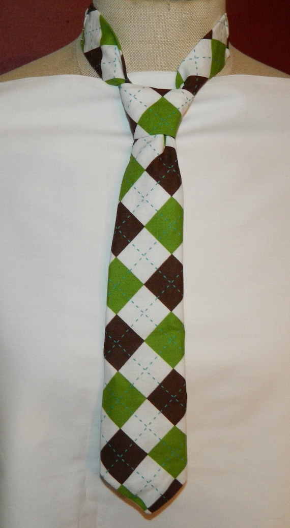 Green and brown adjustable tie