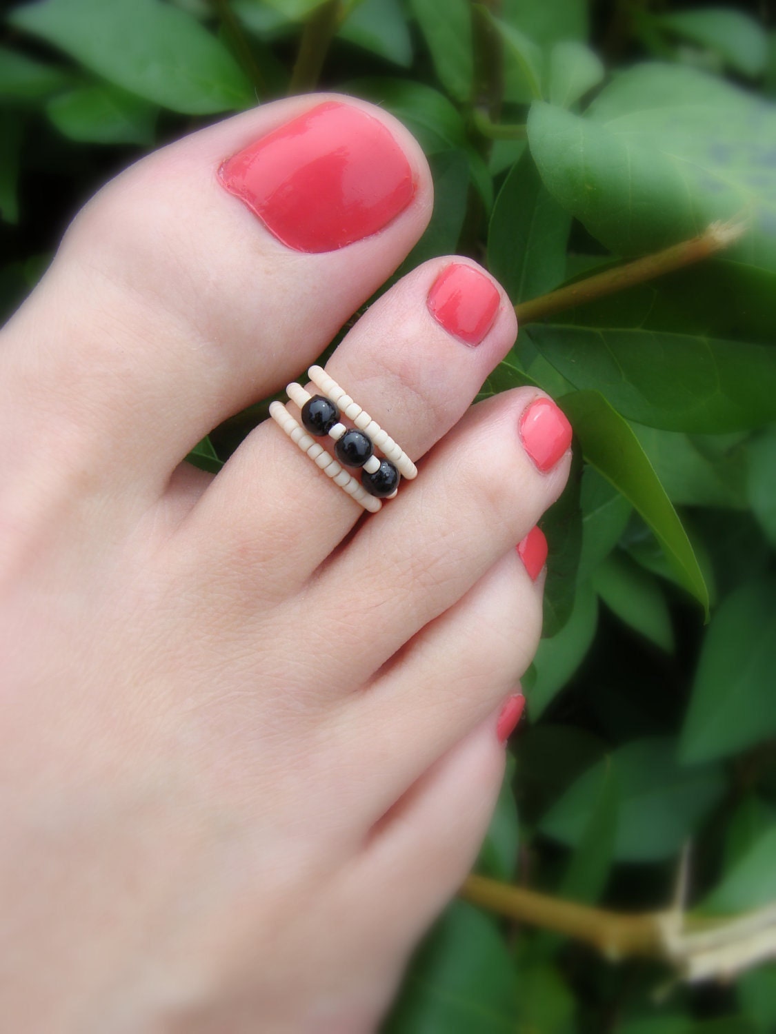 Toe Ring - Blackberry Island - Black Beads - Frosted Apricot - Stretch Bead Toe Ring