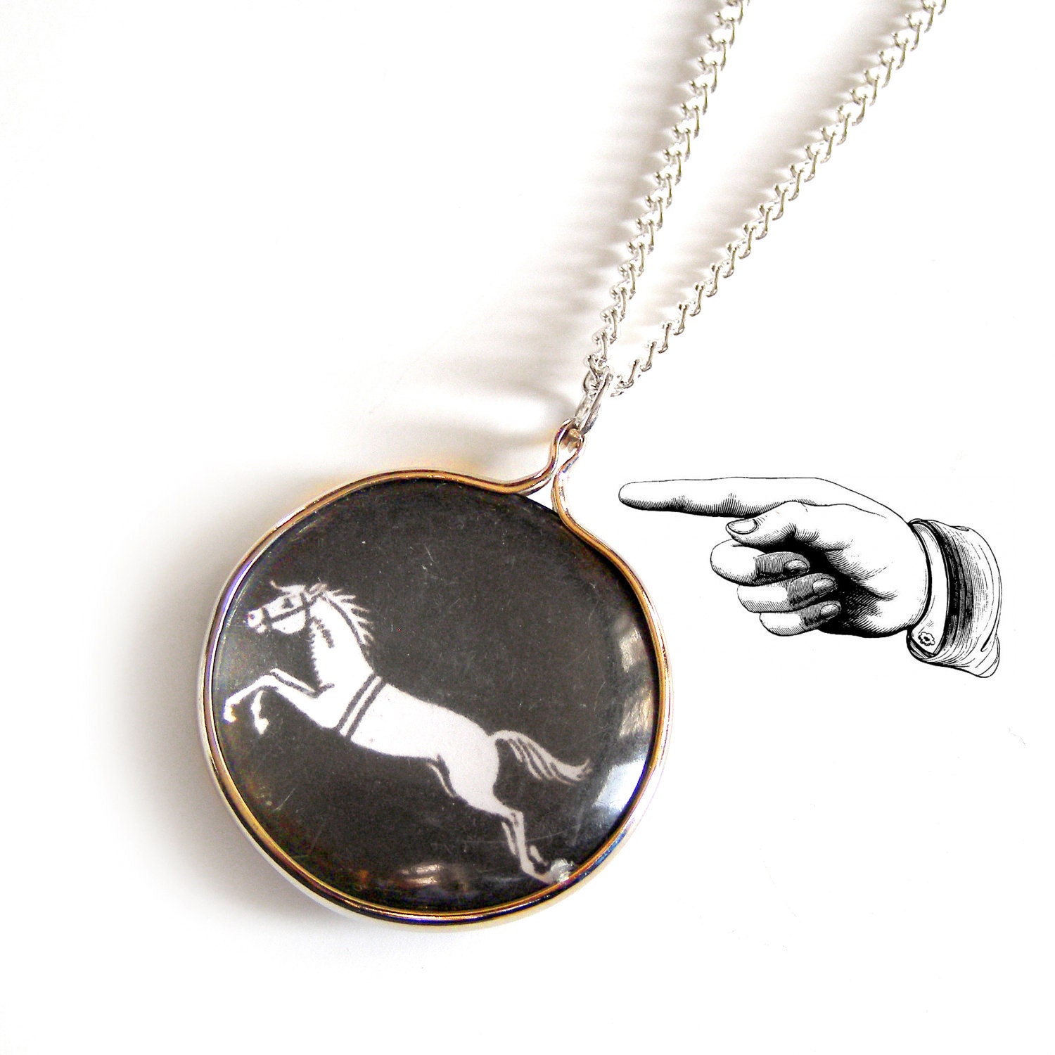 Thaumatrope illusion NECKLACE ...The Circus Acrobat and the Horse ... round version