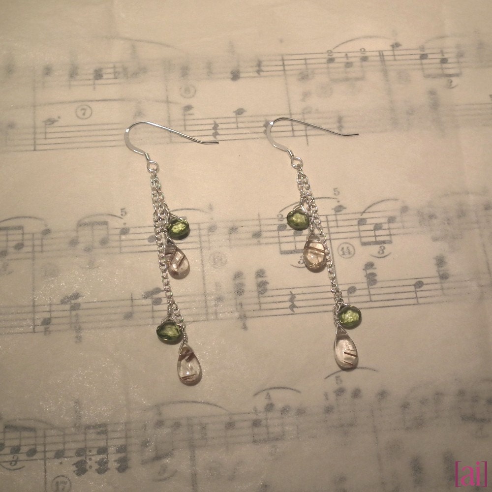 Gilda - Peridot and bronze rutile quartz earrings