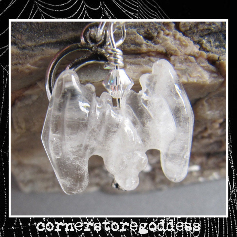 Quartz Crystal Vampire Halloween Bat Charm Zipper Pull EHAG