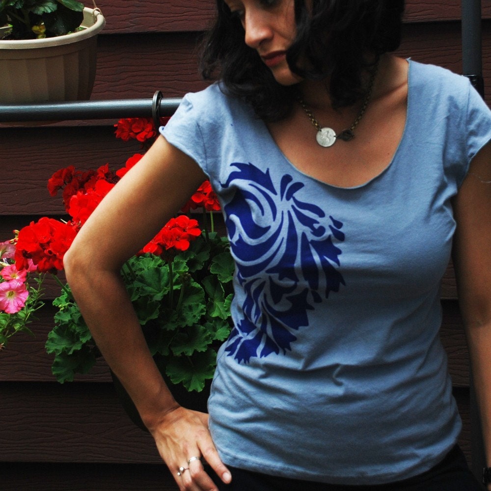 Silkscreened womens tee shirt, gray cap sleeve, paisley, S-XL, Yoga shirt, womans top, graphic tee