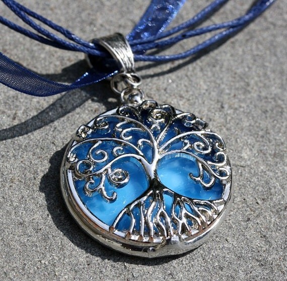 Round Stained Glass and Filigree Pendant - Tree of LIfe (SGT-P15)