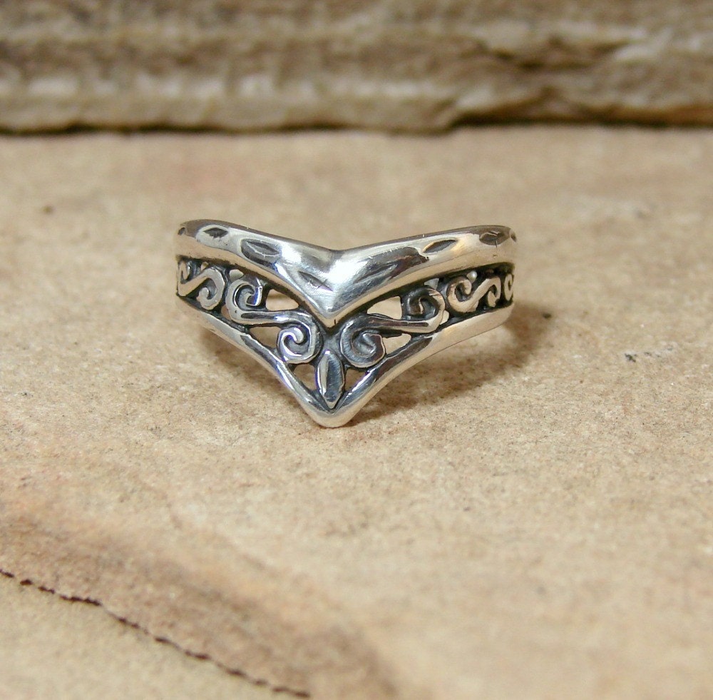 Ageless - Sterling Silver Ring - 255