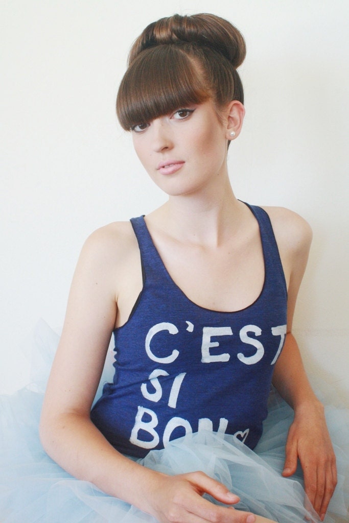 C'est Si Bon. MEDIUM French Quote Racerback Tank in Indigo
