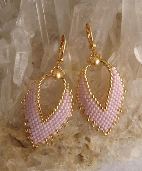Beadwoven Russian Leaf Earrings - Gold Fleck Petunia