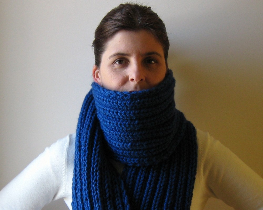 Blue Scarf Knitted in Acrylic Wool Blend Yarn